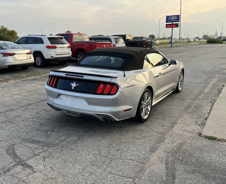 2015 Ford Mustang V6