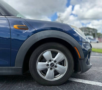 2015 MINI Hardtop 4 Door Cooper