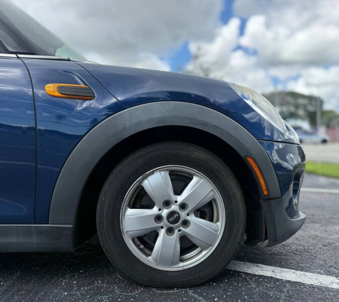 2015 MINI Hardtop 4 Door Cooper