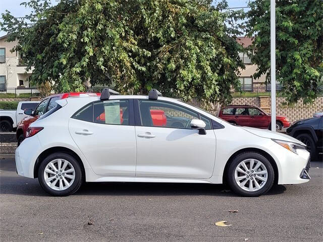 2023 Toyota Corolla Hatchback SE