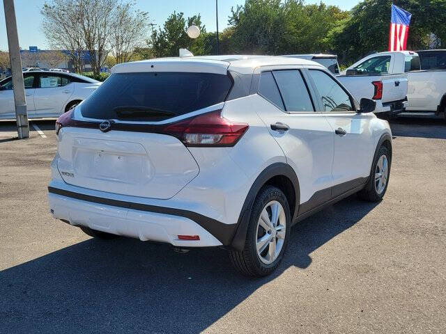 2022 Nissan Kicks S