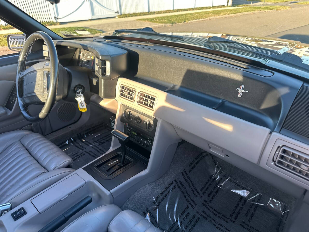 1990 Ford Mustang 36
