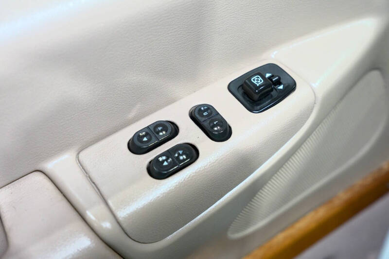 2002 Ford E-Series E-150