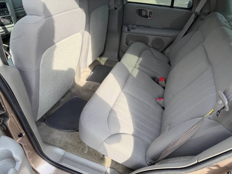 2004 Chevrolet Blazer LS