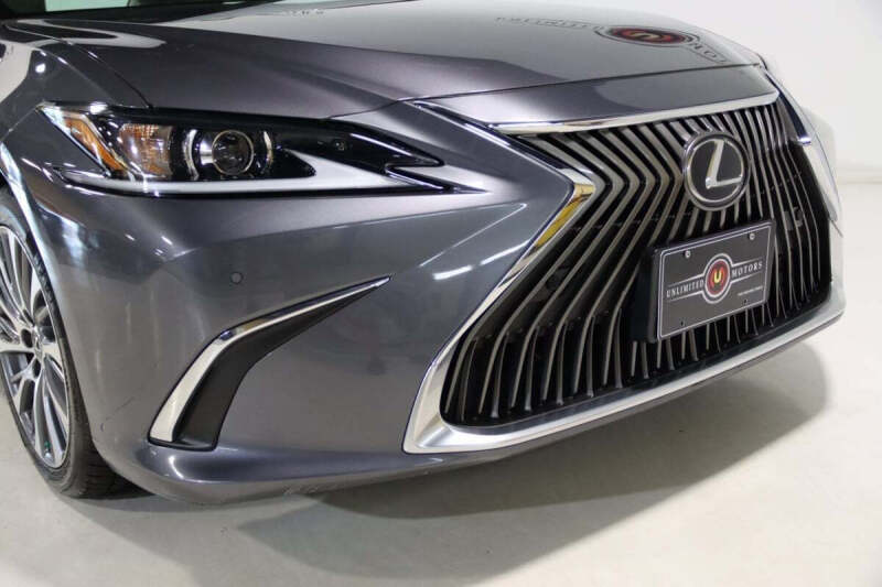 2021 Lexus ES 250