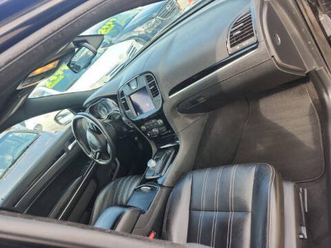 2021 Chrysler 300 S V6