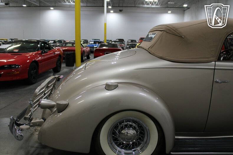 1937 Packard 115C