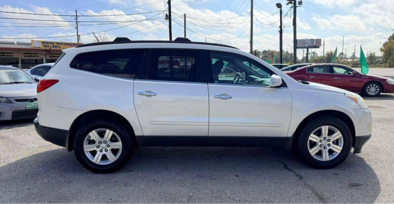 2011 Chevrolet Traverse LT