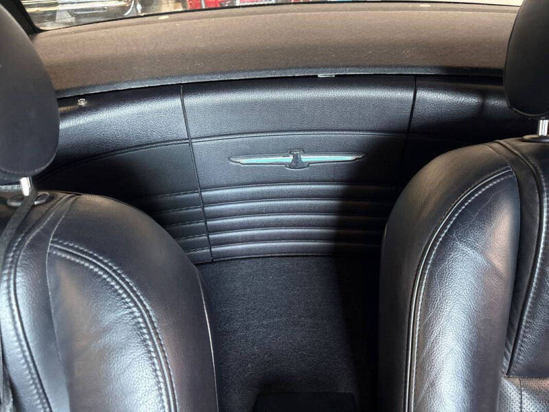 2004 Ford Thunderbird Deluxe