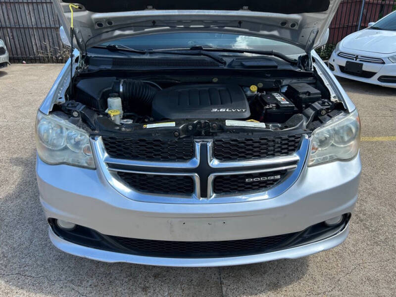 2012 Dodge Grand Caravan Crew