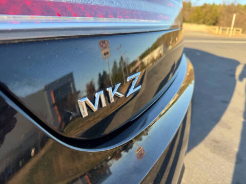 2017 Lincoln MKZ Select