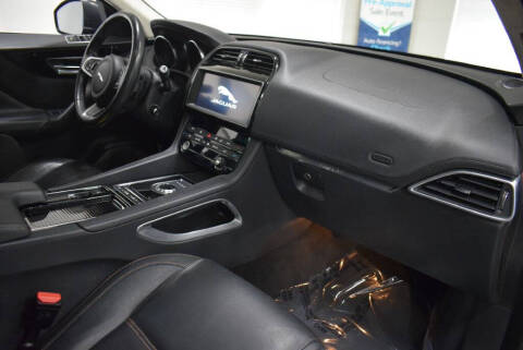 2019 Jaguar F-PACE 30t Prestige