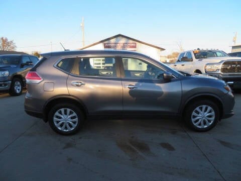 2015 Nissan Rogue for sale at Jefferson St Motors in Waterloo IA