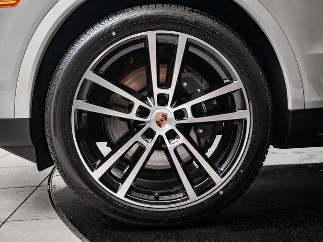 2025 Porsche Cayenne Coupe