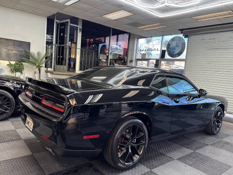 2021 Dodge Challenger SXT