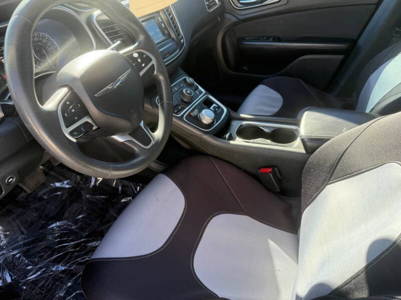 2015 Chrysler 200 Limited