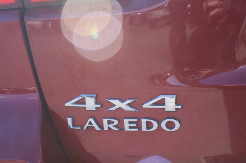 2011 Jeep Grand Cherokee Laredo