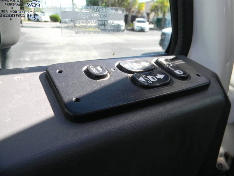 2019 International DuraStar 4300