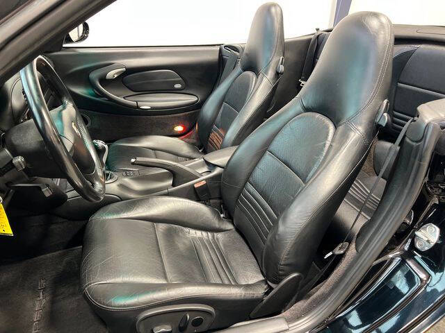 2004 Porsche 911 Carrera