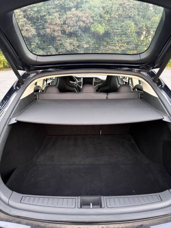 2014 Tesla Model S P85