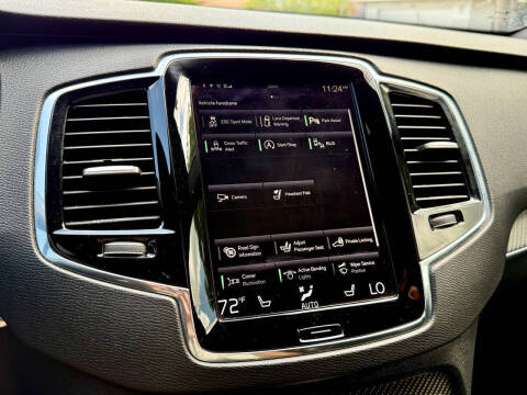 2016 Volvo XC90 T6 R-Design