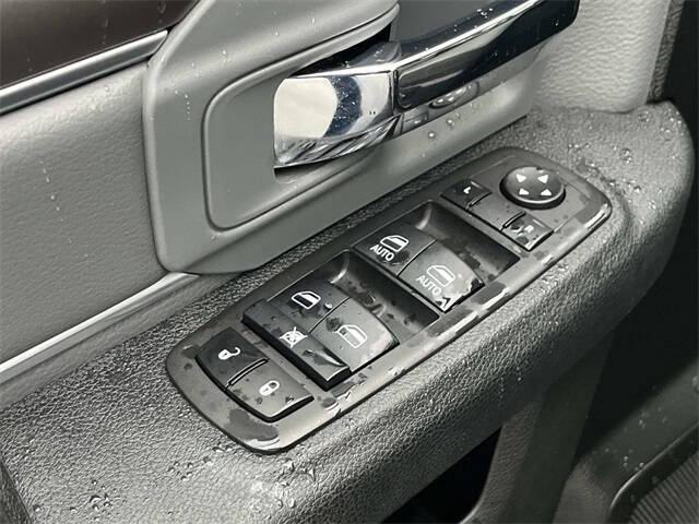 2024 RAM 1500 Classic SLT