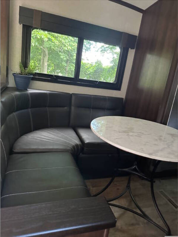 2020 Jayco North Point 383FKWS