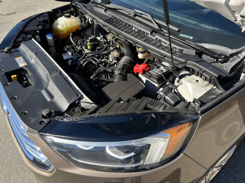 2019 Ford Edge Titanium