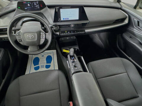 2025 Toyota Prius LE
