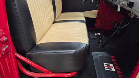 1953 International L-120 Series