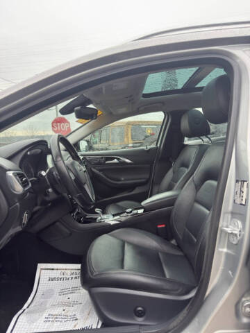 2018 Infiniti QX30