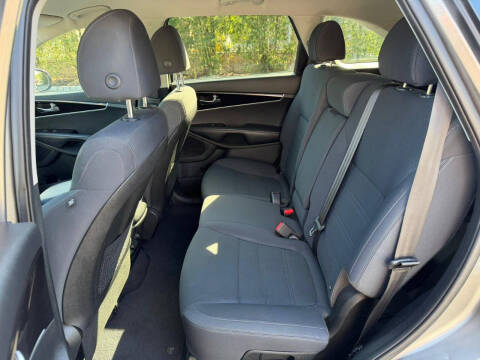 2019 Kia Sorento LX