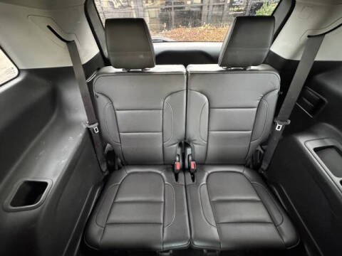 2017 GMC Acadia SLT-1