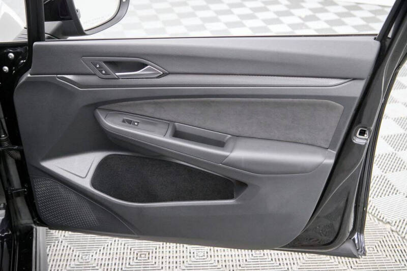 2024 Volkswagen Golf GTI 380 S