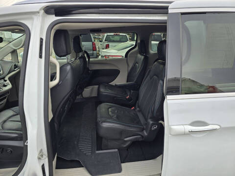 2021 Chrysler Pacifica Touring L