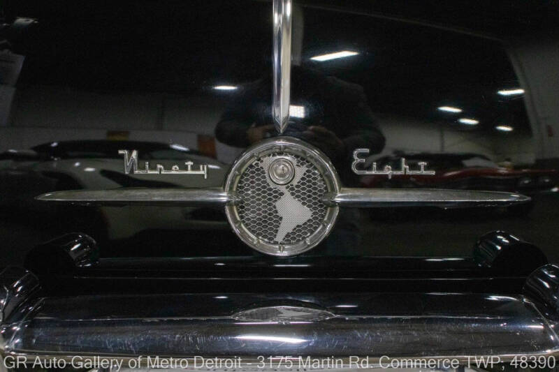 1955 Oldsmobile 98 Starfire