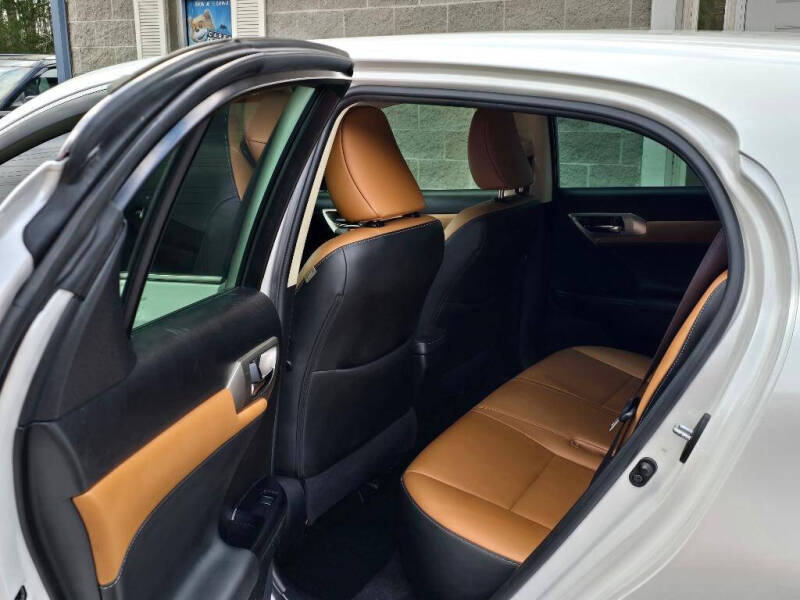 2017 Lexus CT 200h