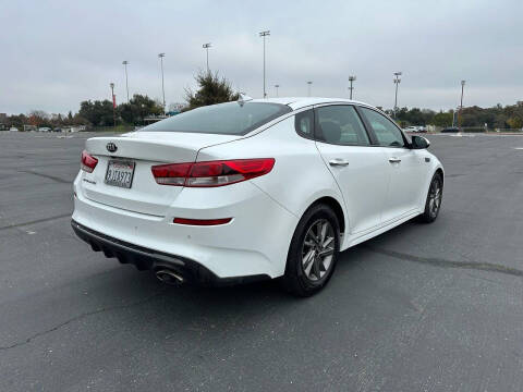 2020 Kia Optima LX