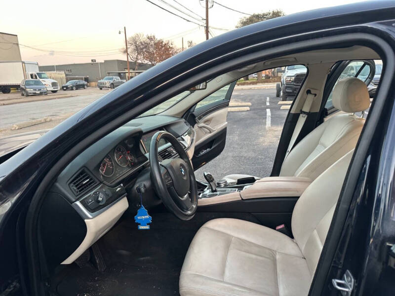 2015 BMW 5 Series 528i