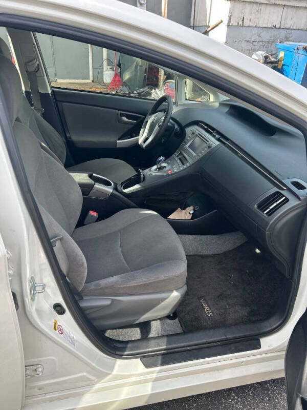 2014 Toyota Prius Four