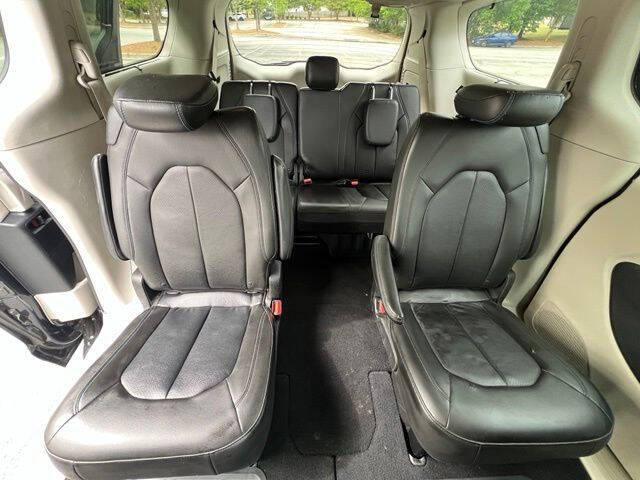 ChryslerPacifica23