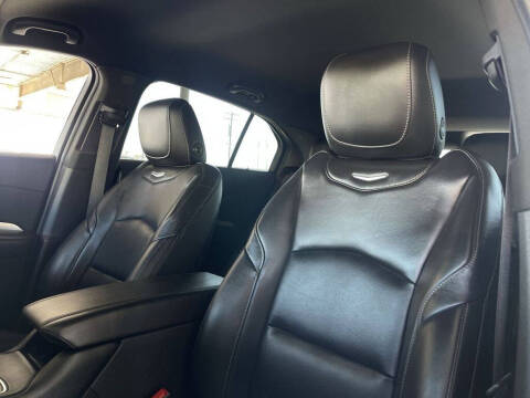 2020 Cadillac XT4 Premium Luxury