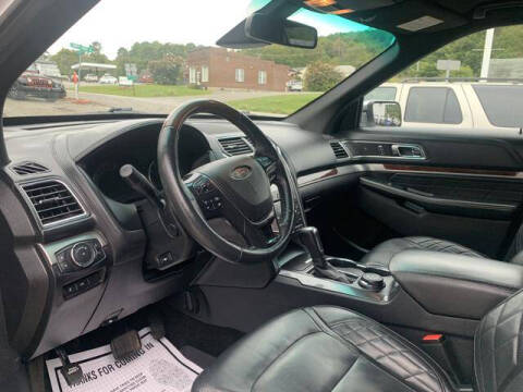 2017 Ford Explorer Platinum