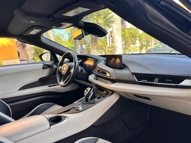 2019 BMW i8