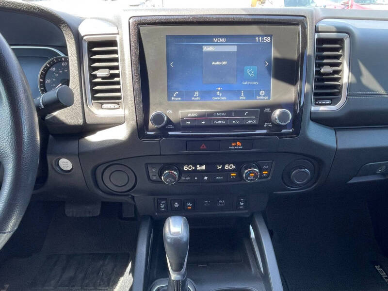 2022 Nissan Frontier SV