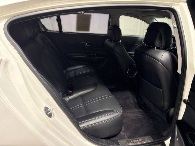 2016 Kia K900 Premium V6