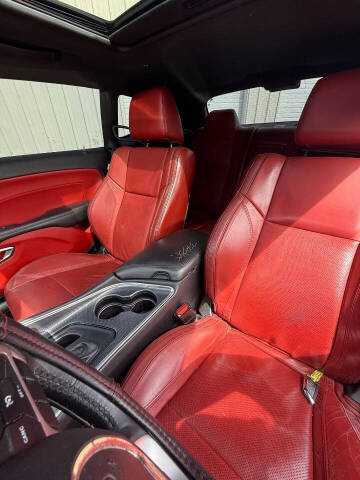 2018 Dodge Challenger SXT Plus