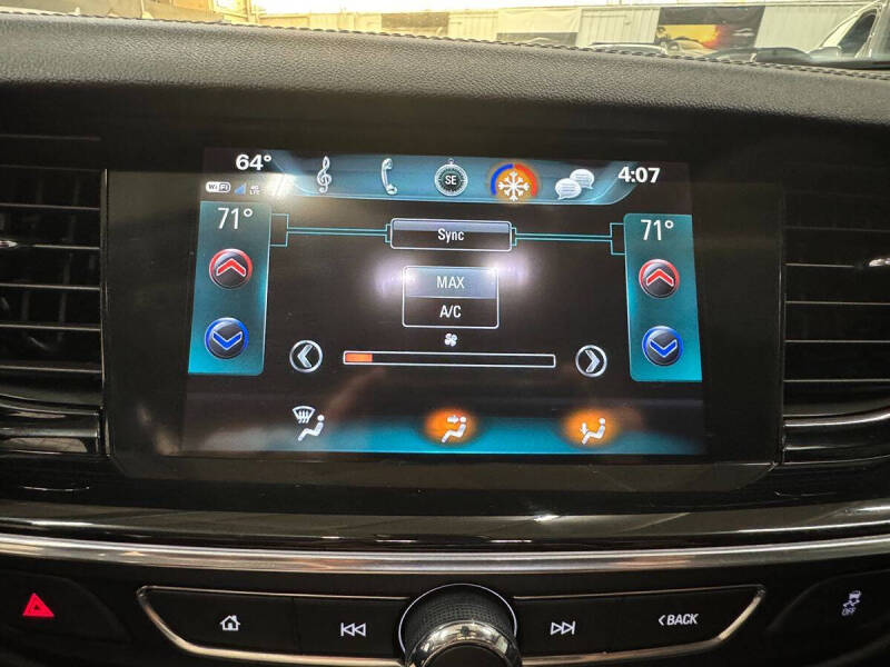 2018 Buick Regal TourX Essence