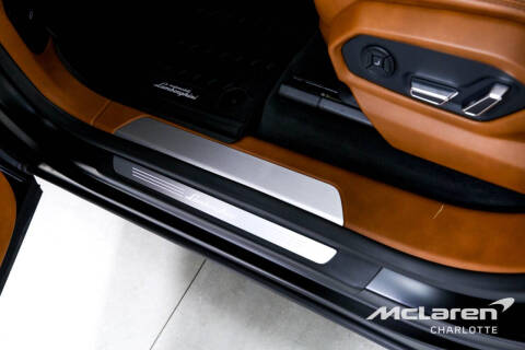 2022 Lamborghini Urus