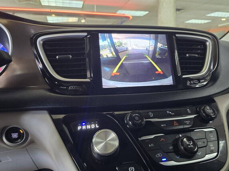 2018 Chrysler Pacifica Touring Plus